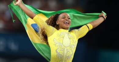 Rebeca Andrade conquista o ouro no salto no Mundial de Ginastica Artística em Roterdã