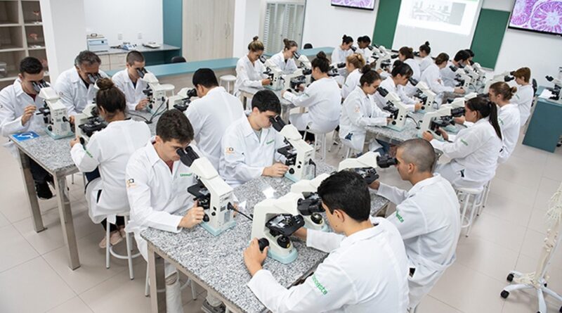 7 das faculdades de Medicina punidas com restrição de novos alunos são do RJ