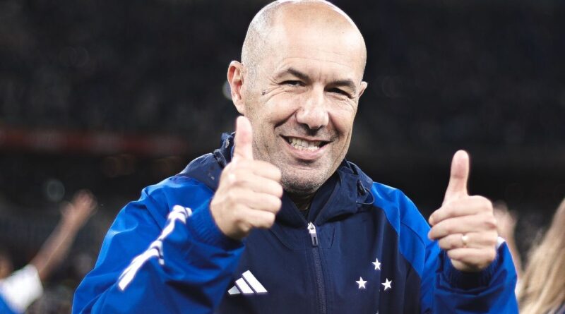 Flamengo acerta a contratação de Leonardo Jardim