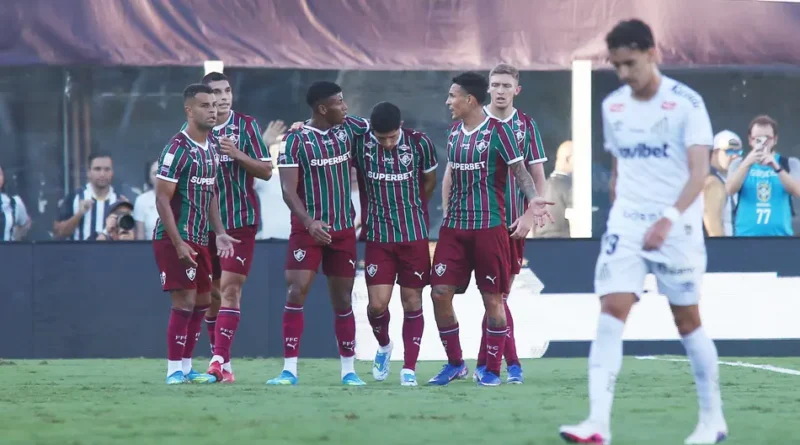 Fluminense fica em desvantagem, mas vence o Santos