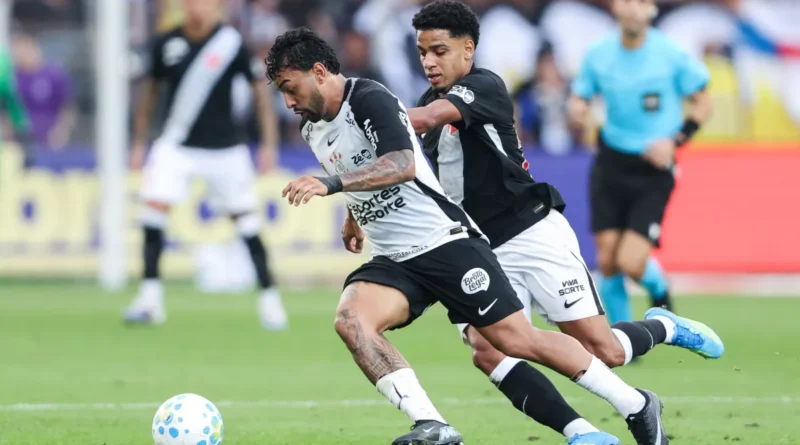 Mesmo com um a mais, Vasco perde para o Corinthians