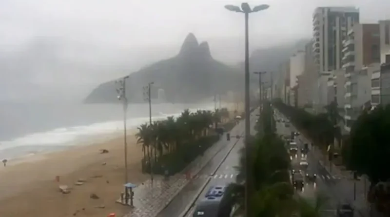 Frente fria provoca virada no tempo no Rio