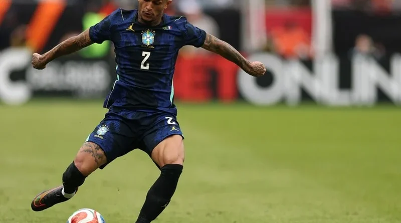 Wesley aguarda exames para determinar gravidade de lesão
