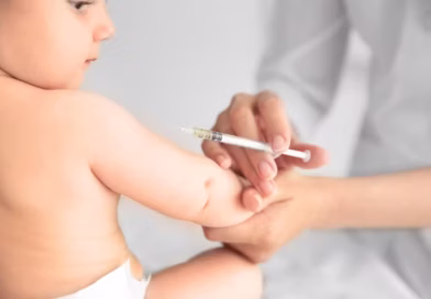 SUS inicia vacinação contra pneumonia com cobertura ampliada SUS inicia vacinação contra pneumonia com cobertura ampliada