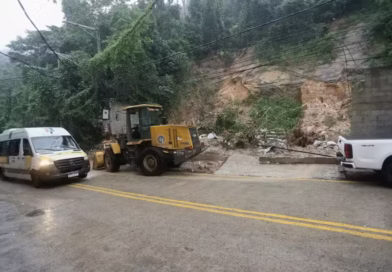 Rio tem registro de chuva forte e deslizamento de terra atingiu a Rocinha