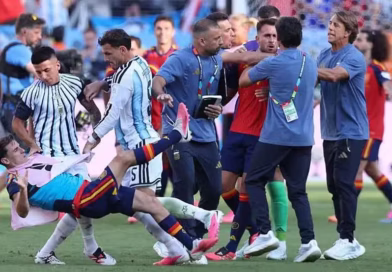 Fifa investiga sobre confusão da Seleção Argentina, após final da Copa do Mundo Fifa investiga sobre confusão da Seleção Argentina, após final da Copa do Mundo