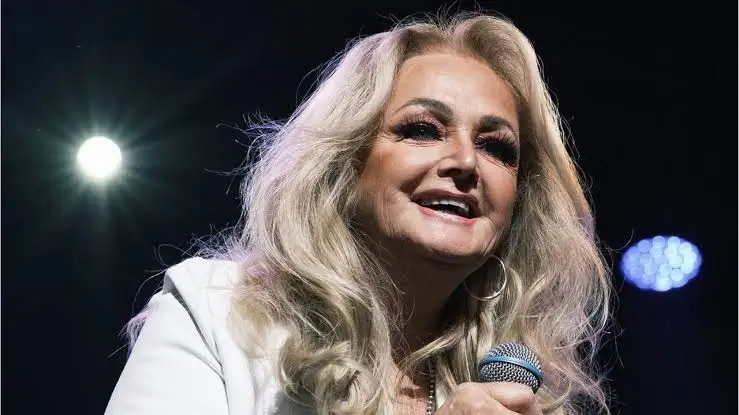Morre a cantora Bonnie Tyler, do hit ‘Total eclipse of the heart’, aos 75 anos
