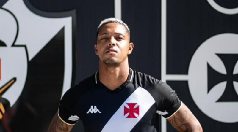 Atacante David Corrêa, do Vasco, é alvo de operação que mira organização criminosa