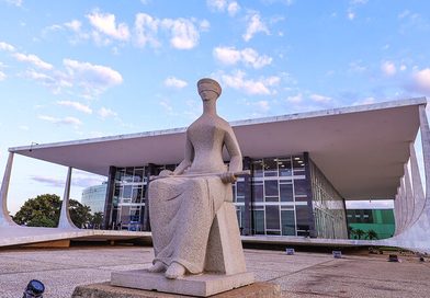 Julgamento histórico no STF pode transformar Alexandre de Moraes no primeiro membro da Corte investigado da história