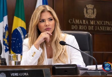 “Mãe Loira” do Funk é considerada foragida, após decreto de prisão preventiva “Mãe Loira” do Funk é considerada foragida, após decreto de prisão preventiva