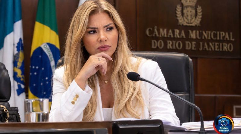 “Mãe Loira” do Funk é considerada foragida, após decreto de prisão preventiva “Mãe Loira” do Funk é considerada foragida, após decreto de prisão preventiva