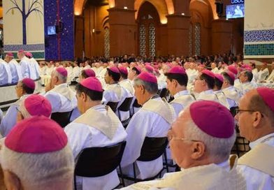 Bispos católicos assinam carta e dizem que cenário ‘é gravíssimo’ e um dos candidatos ameaça a democracia